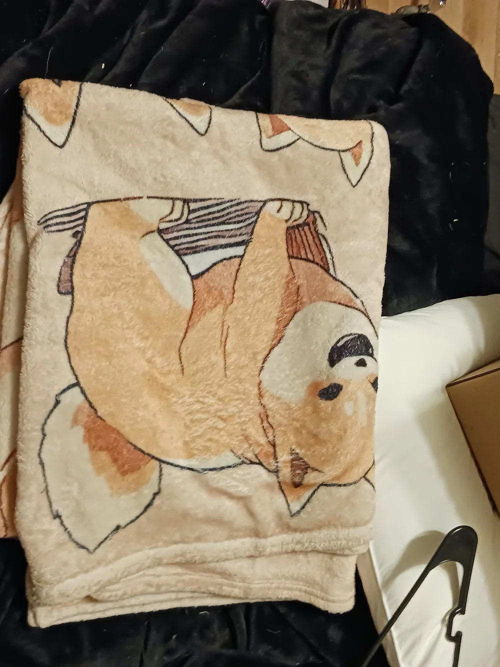 Cozy Shiba Inu Plush Throw Blanket - Cream and Tan
